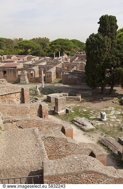Horrea di Ortensio  RUinen in der antiken römischen Hafenstadt Ostia  Ostia Antica  Italien  Europa