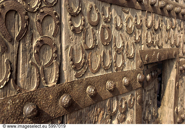 Horseshoes on wall at Fatehpur Sikri  built by Akbar in 1570  Uttar Pradesh state  India  Asia
