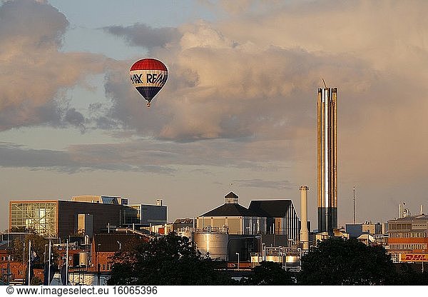 Hot air balloon over the district heating plant in Uppsala  Sweden. Photo Andr? Maslennikov