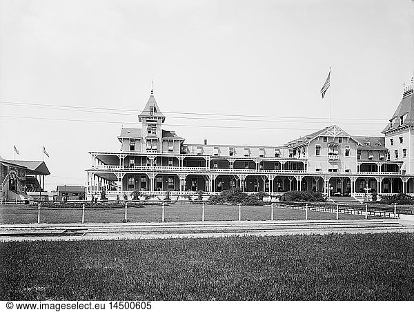 Hotel  Brighton Beach  New York  USA  Detroit Publishing Company  1901