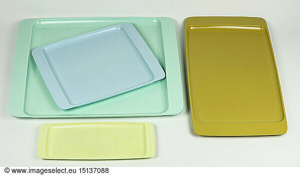household  dishes  tray from a great whole range of products Meladur vessels for table and kitchen  made by: VEB plastic pressing plant Auma and a.  later 1950s up to 1980s  design: Albert Krause and a.