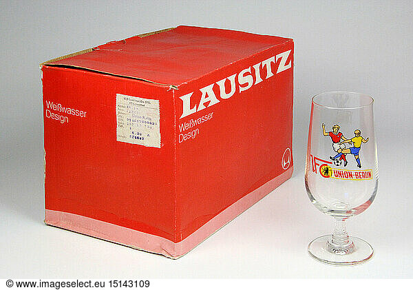household  household appliance  showpackage for beer glasses 1st football club Union Berlin  made by: VEB state holding combine Lusatia glass  Weisswasser  1980s  design by factory