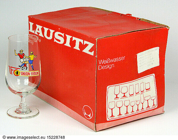 household  household appliance  showpackage for beer glasses 1st football club Union Berlin  made by: VEB state holding combine Lusatia glass  Weisswasser  1980s  design by factory