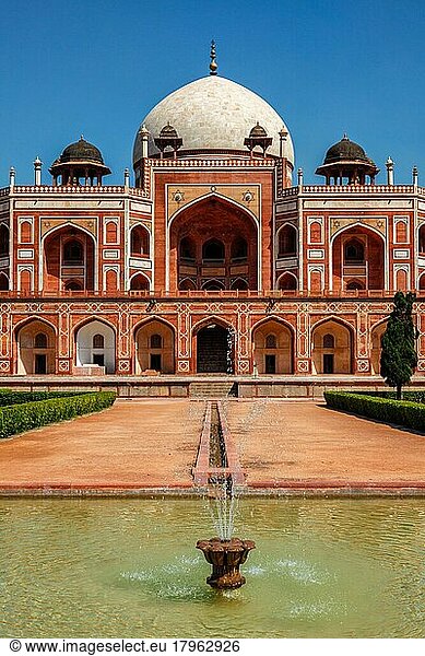 Humayuns Grabmal  berühmte Touristenattraktion  Delhi  Indien  Asien