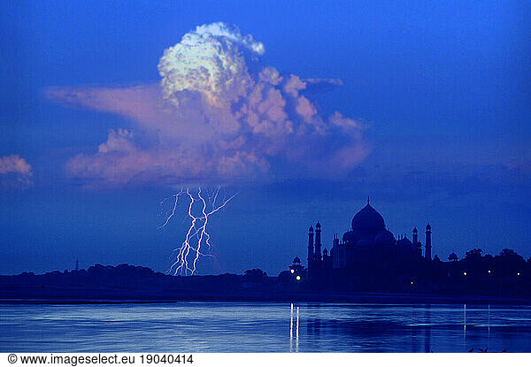 hunder over Taj Mahal