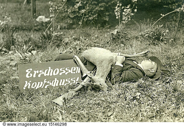 hunt  hunter with roebuck  Neheim  Sauerland  Germany  circa 1926