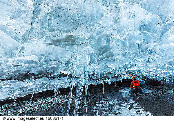 Ice cave  Vatnatjokull glacier  Southern Iceland  Iceland  Europe