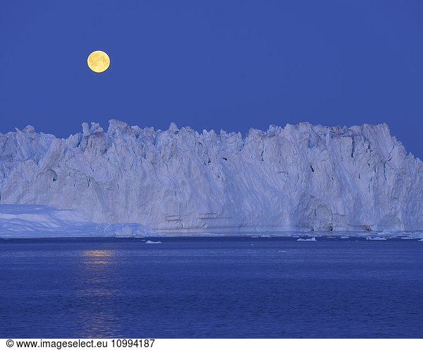 Iceberg  Disko Bay  Jakobshavn Glacier  Ilulissat  Greenland