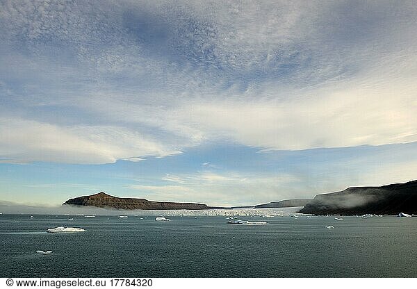 Icebergs and glaciers  Croker Bay  Devon Island  Nunavut  Canada  Devo  Croker Bay  Iceland  Europe