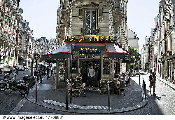 Ikonisches Café in Paris; Paris  Frankreich
