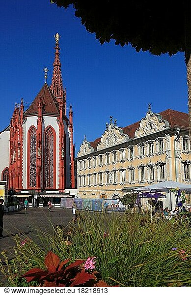 In der Altstadt von Würzburg  Marktplatz und die Marienkapelle  Würzburg  Unterfranken  Bayern  Deutschland  Europa