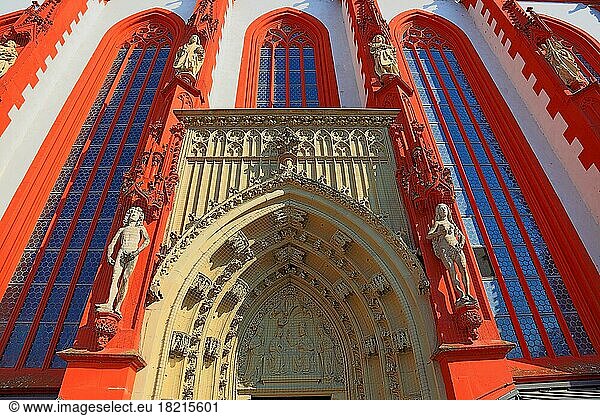 In der Altstadt von Würzburg  Portal der Marienkapelle  Würzburg  Unterfranken  Bayern  Deutschland  Europa