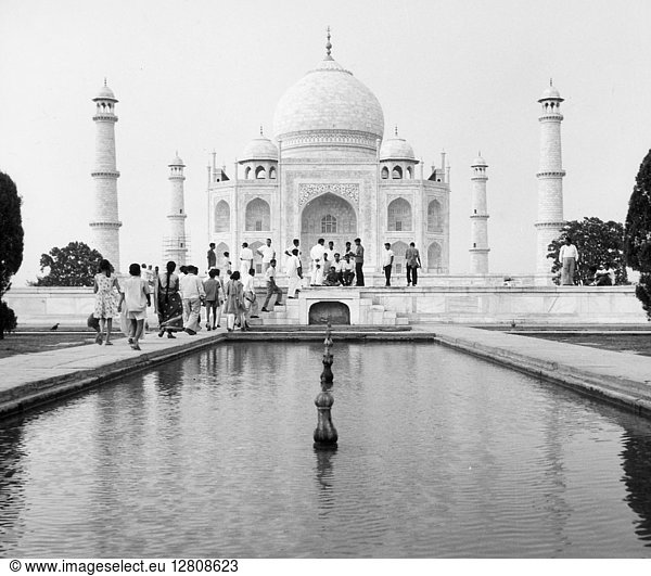 Albums 91+ Pictures what italian mosaic technique did the moguls use to decorate the taj mahal and shah jahan’s palace? Completed