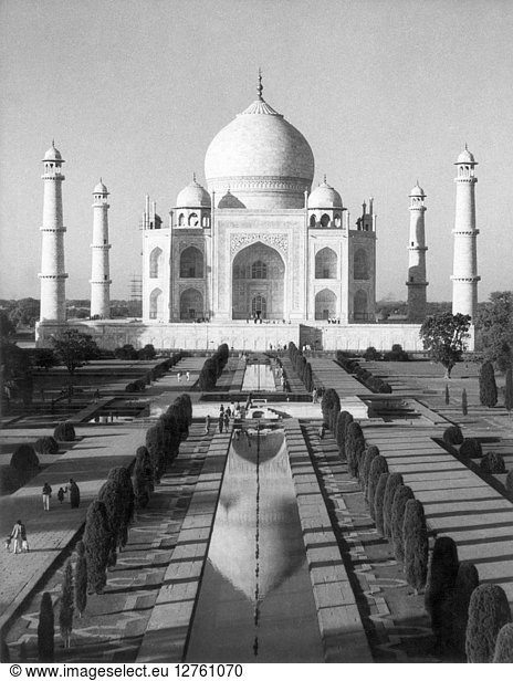 India The Taj Mahal In Agra The Marble Mausoleum Built 1631 45 By The Mogul Emperor Shah 1754