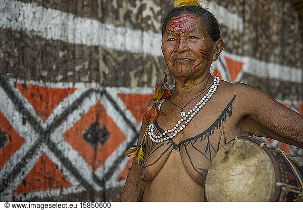 Indigene Frau im Dorf Dessana  Manaus  Amazonien  Brasilien