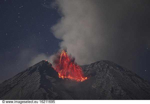 Indonesia  East Java  Semeru volcano  Eruption