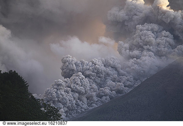 Indonesia  Merapi-Volcano