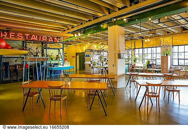 Innenarchitektur des Lebensmittelstudios/Restaurants Keukenconfessies in den Niederlanden  Europa.