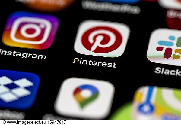 Instagram and Pinterest app  app icons on a mobile phone display  iPhone  smartphone  close-up