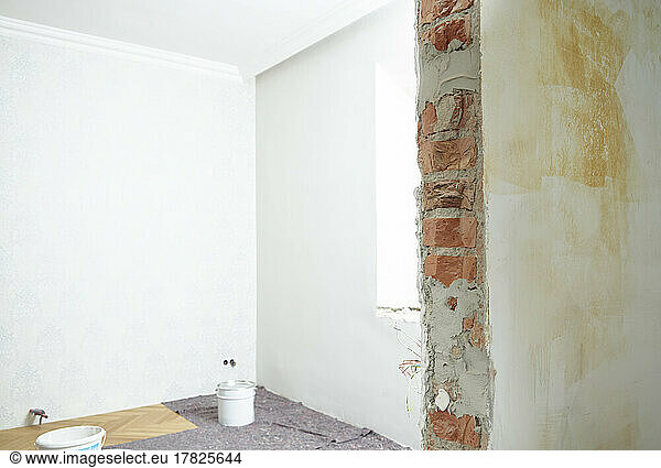 Interior of empty room with painted wall at apartment