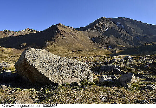 Iran  Mazandaran Province  Alborz Mountains  View over Hezarsham plateau towards Lashgarak  Takht-e Suleyman Massif