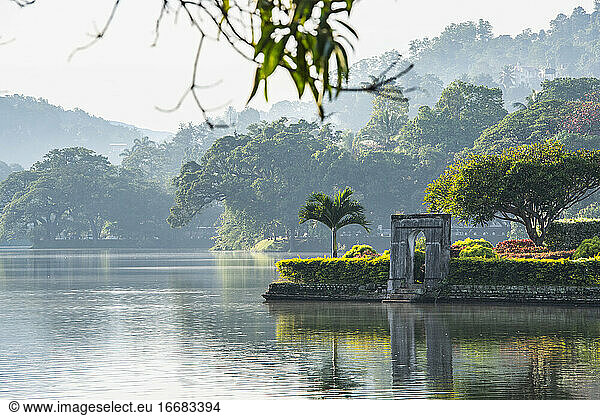 Island in the middle of Lake in Kandy / Sri Lanka