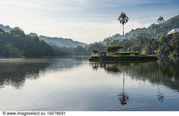Island in the middle of Lake Kandy in Sri Lanka