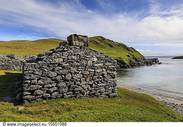 Isle of Fethaland  Major Haaf Fishing Station  verfallene Fischerhütten  East Ayre  North Mainland  Shetland-Inseln  Schottland  Vereinigtes Königreich