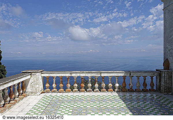 Italien  Capri  Blick von der Villa Lysis  Terrasse