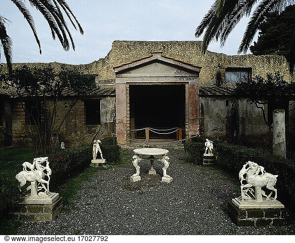 Italien  Herculaneum. Haus der Hirsche (Casa dei Cervi). Patrizierhaus aus dem 1. Jahrhundert nach Christus. La Campania.