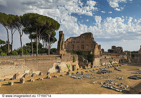Italien  Rom  Palatinhügel  Hippodrom des Domitian oder Stadio Palatino  antikes römisches Stadion