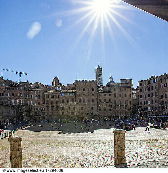 Italien  Toskana  Siena  Sonnenschein über der Piazza del Campo