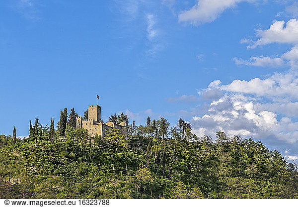 Italien  Umbrien  Gubbio  Die alte Burg von Cortevecchio