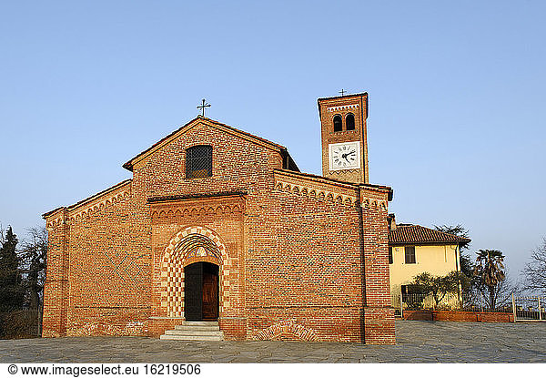Italien  Wallfahrtskirche Madonna di Viatosto
