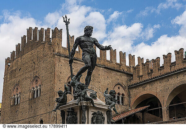 Italy  Emilia-Romagna  Bologna  Fountain of Neptune on Piazza del Nettuno