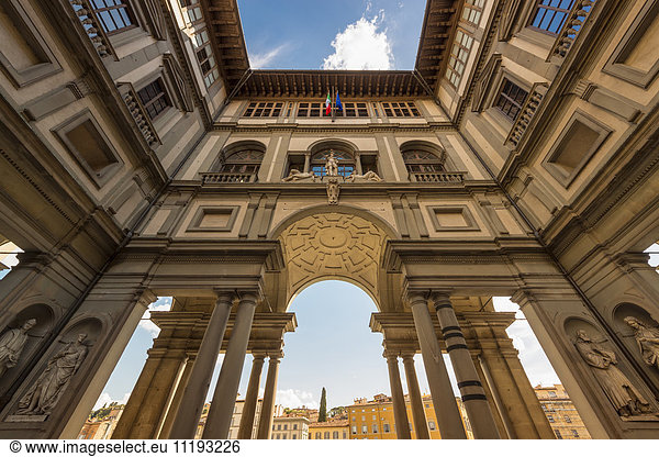 Italy  Florence  courtyard of Uffizi Gallery