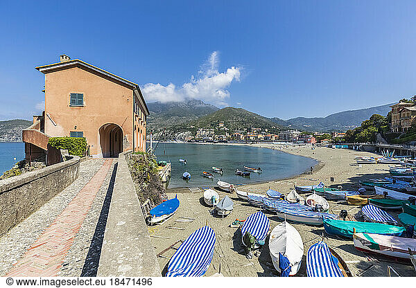 Italy  Liguria  Levanto  Villa Preia and rowboats lying on Spiaggia Levanto beach