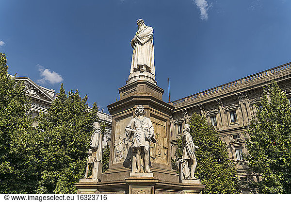 Italy  Milan  monument to Leonardo da Vinci on Piazza della Scala