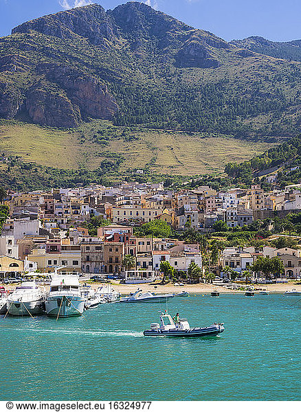 Italy  Sicily  Province of Trapani  Fishing village Castellammare del Golfo