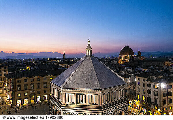 Italy  Tuscany  Florence  Dome of Baptistery of Saint John at dusk