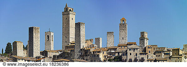 Italy  Tuscany  San Gimignano  Panoramic view of towers of medieval town