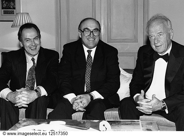 Jack Cunningham  Abgeordneter  John Smith  Vorsitzender der Labour Party  Yitzhak Rabin  israelischer Premierminister  1992. Künstler: Sidney Harris