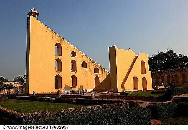 Jaipur  Sonnenuhr im historischen Observatorium Jantar Mantar  Rajasthan  Nordindien  Indien  Asien