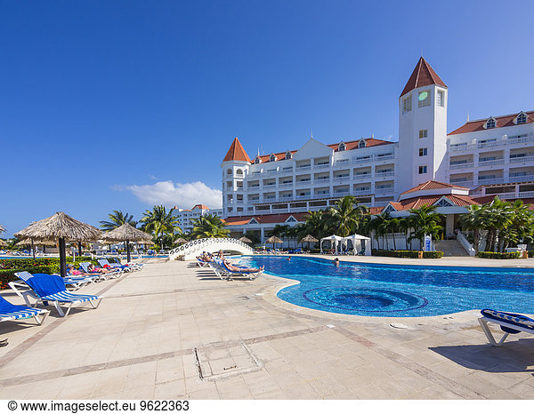 Jamaica  Runaway Bay  pool at Gran Bahia Principe luxus resort