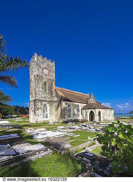 Jamaika  Port Maria  St. Mary Parish Church mit Friedhof