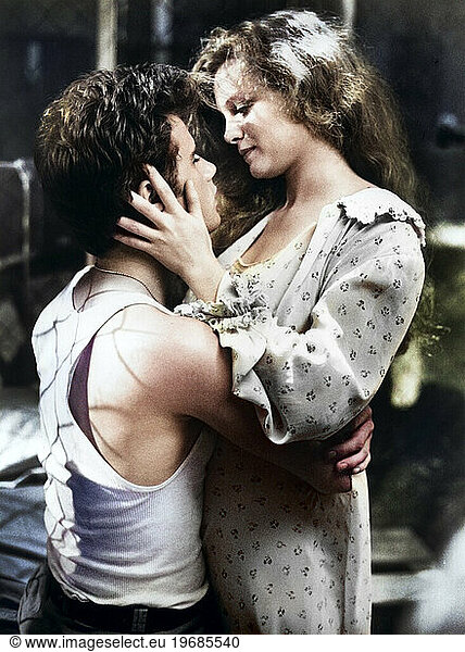 Jamie Walters  Heather Graham  on-set of the Film  Shout   Universal Pictures  1991