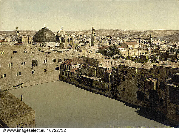 Jerusalem (Israel) 
The Pool of Hezekiah (Hamam el-Batrak). The Pool of Hezekiah with the Church of the Hoy Sepulchre. Photochromic print  undat.  ca. 1890/1900 Private collection.
Private Collection.