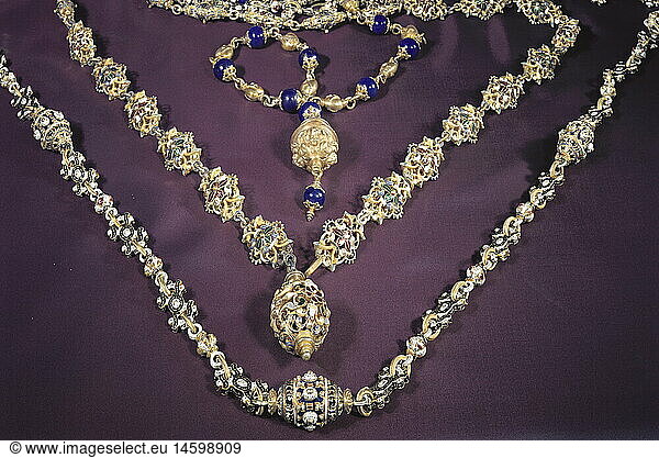 jewellry  three parade necklaces of Electoress Anne of Saxony  gold  Germany  2nd half 16th century  Green Vault  Dresden  Anna of Denmark and Norway  duchess  Wettin  nobility  fine arts  craftwork  historic  historical  neclace