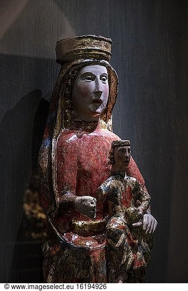 Jungfrau mit Kind  romanisch  12. Jahrhundert  Diözesanmuseum von Jaca  Huesca  Spanien.