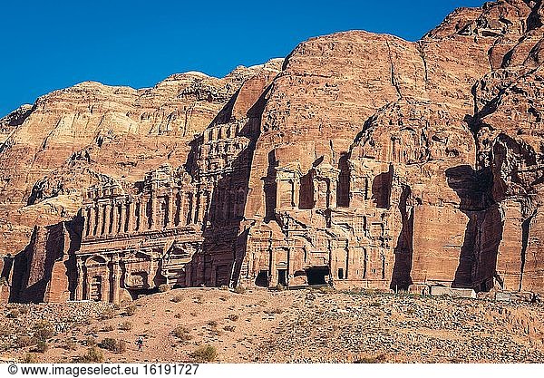 Königliche Gräber in Petra  der historischen Stadt des nabatäischen Königreichs in Jordanien.